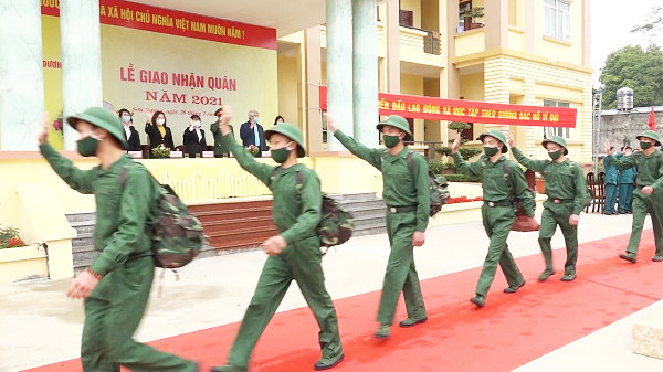 Sơn Dương tổ chức Lễ giao, nhận quân năm 2021