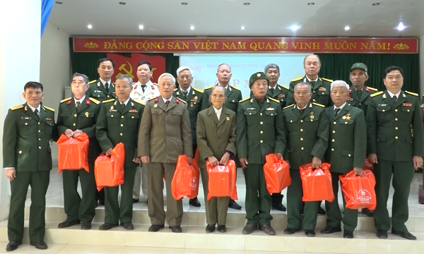 Ban CHQS huyện gặp mặt cán bộ quân đội nghỉ hưu, nghỉ công tác