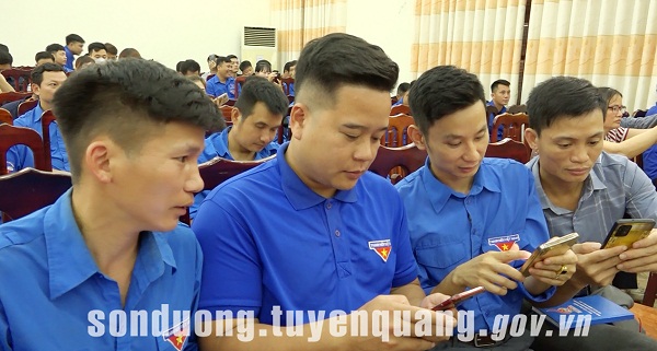 Hội nghị triển khai ứng dụng Chính quyền số tỉnh Tuyên Quang ( App Tuyên Quang ID)