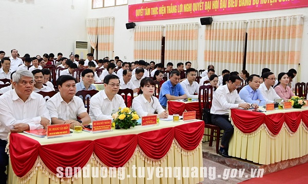 Huyện Sơn Dương đánh giá giữa nhiệm kỳ thực hiện Nghị quyết Đại hội Đảng